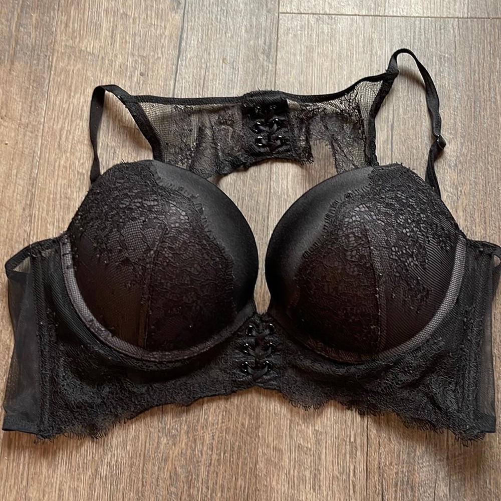 VS very sexy corset style bra